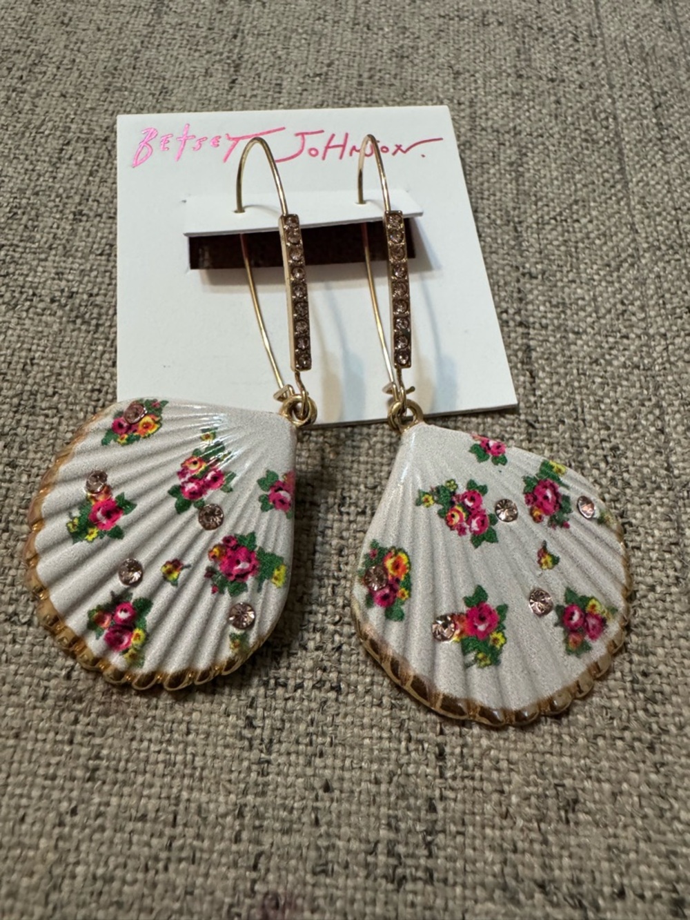Betsey Johnson floral sea shell earrings